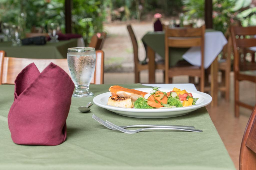 Arenal Oasis Eco Lodge & Wildlife Refuge ラ・フォルトゥナ エクステリア 写真