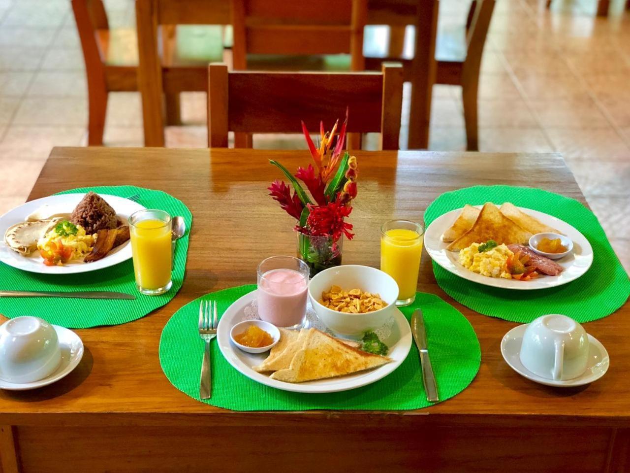 Arenal Oasis Eco Lodge & Wildlife Refuge ラ・フォルトゥナ エクステリア 写真